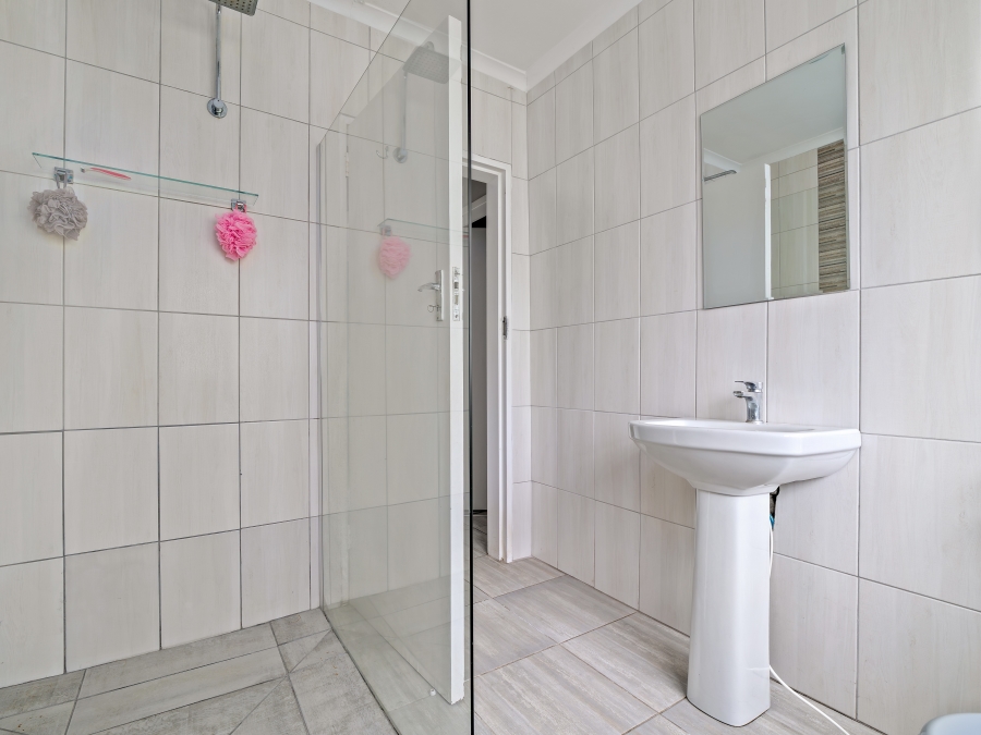 4 Bedroom Property for Sale in The Village Western Cape